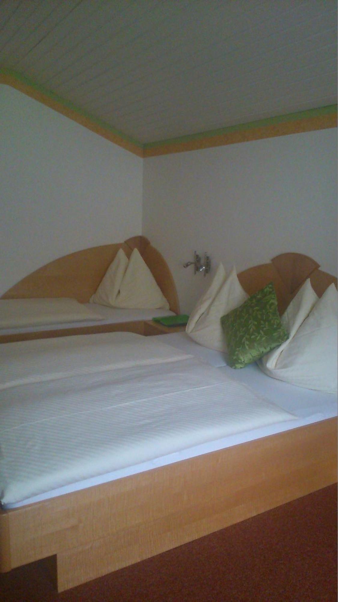 Pension Siegelbrunn B&B Малиниц Стая снимка